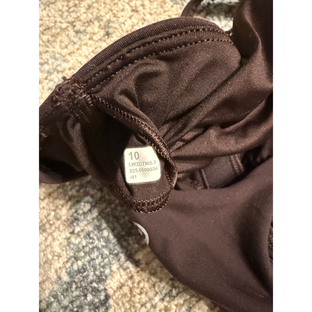 Lululemon Flow Y Bra Size 10 Pristine Condition - Picture 3 of 3